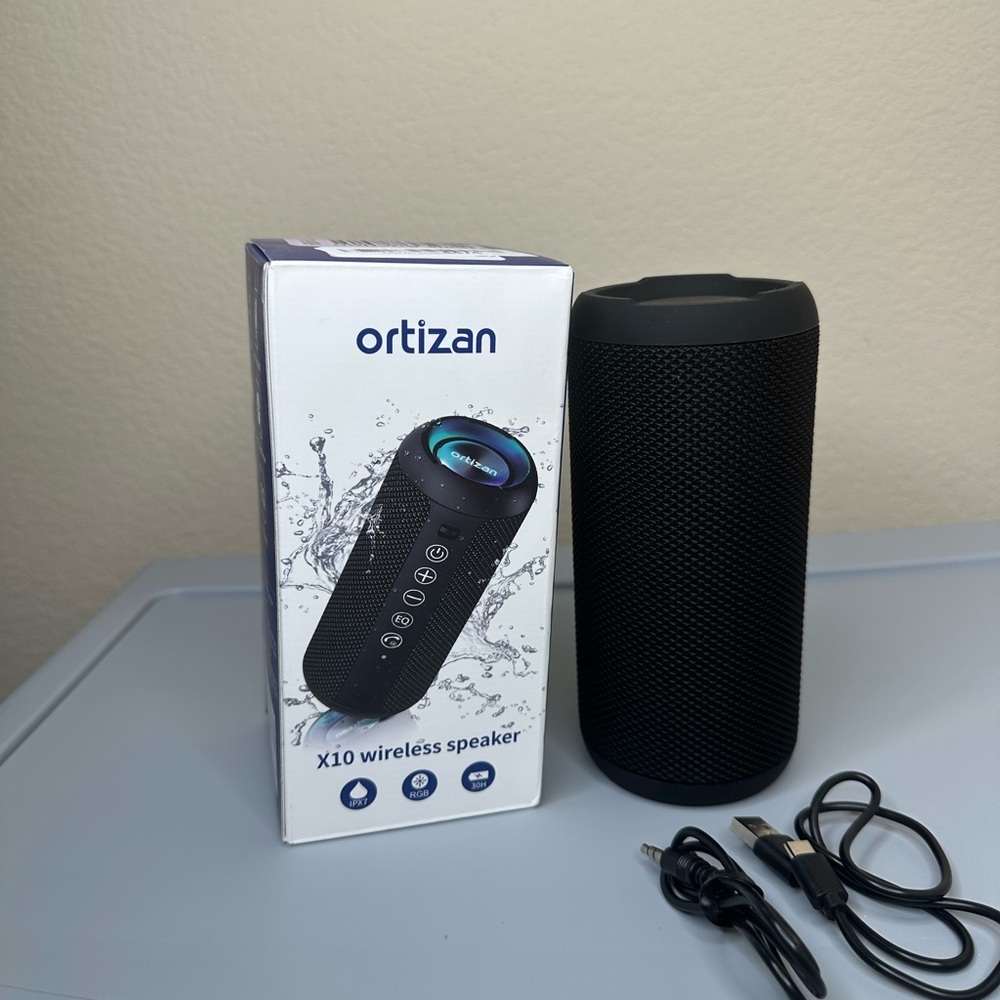 New! Black X10 Wireless Speaker